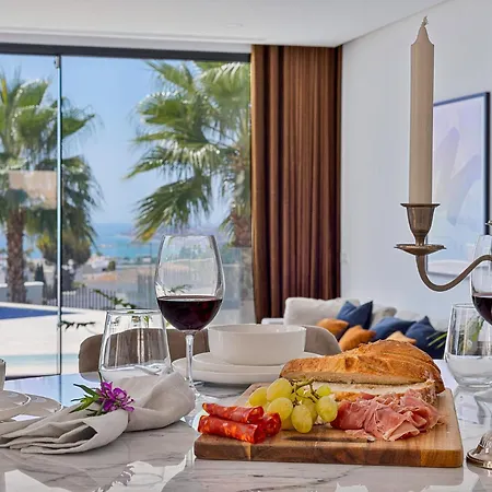 Luxury In Capellania. *
